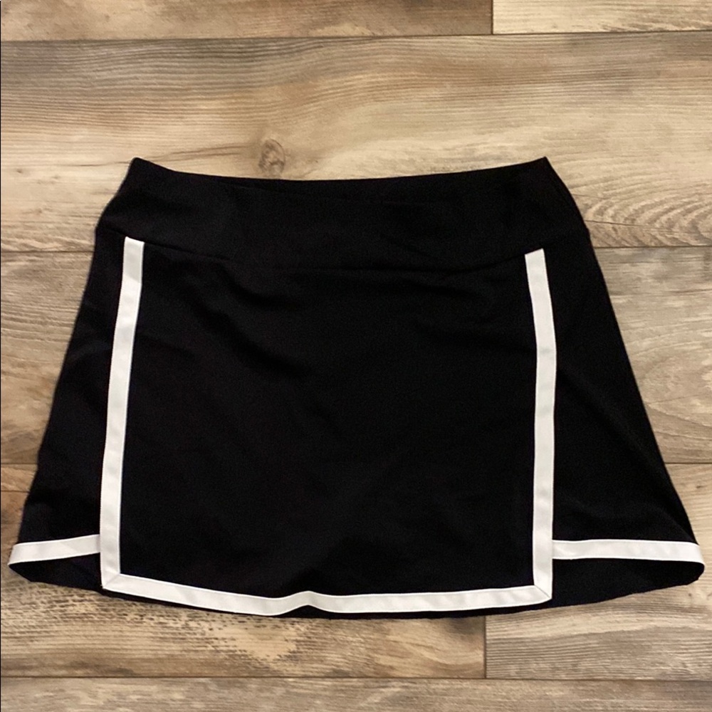 Cobble Lane Black & White Skort, sz M